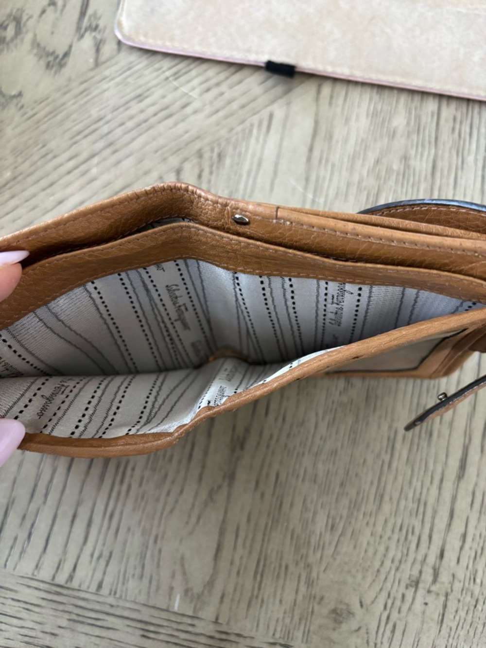 Salvatore Ferragamo Tan Pebbled Leather Gancini Compact Wallet Card Holder - Picture 4 of 9